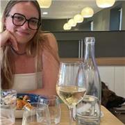 Cours de soutien scolaire pour des élèves de primaire et collège (français et anglais principalement). Sur Rennes ou en visio
